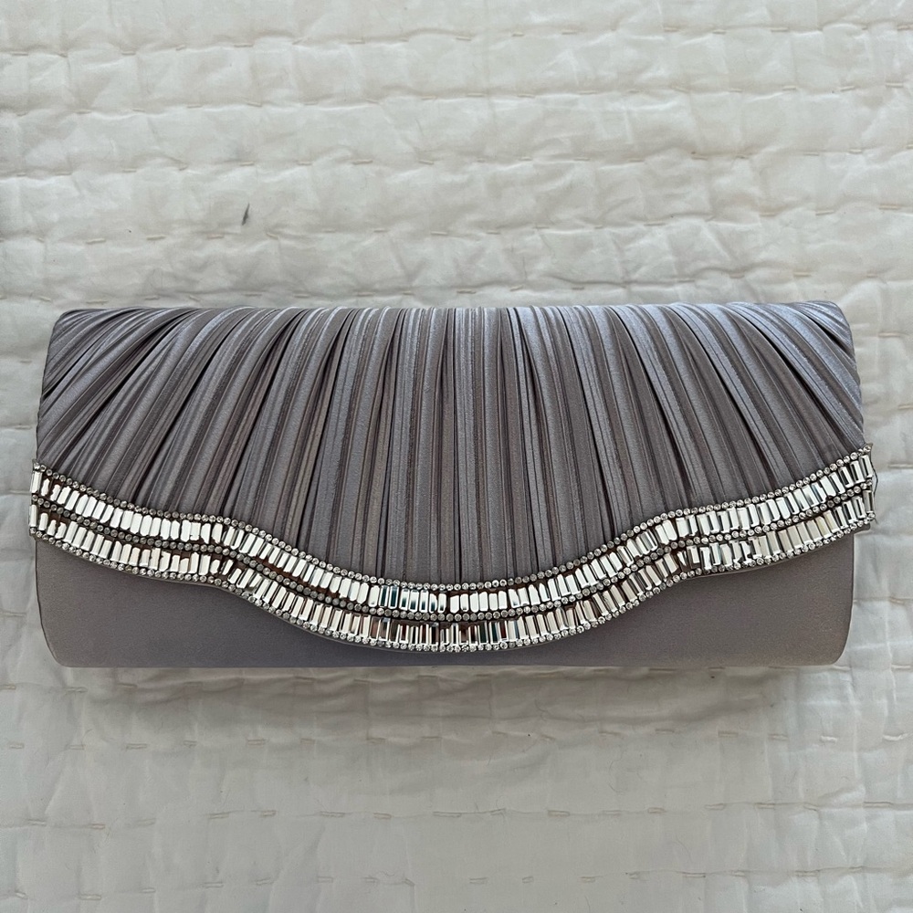Elegant Silver Clutch with Beaded Detail